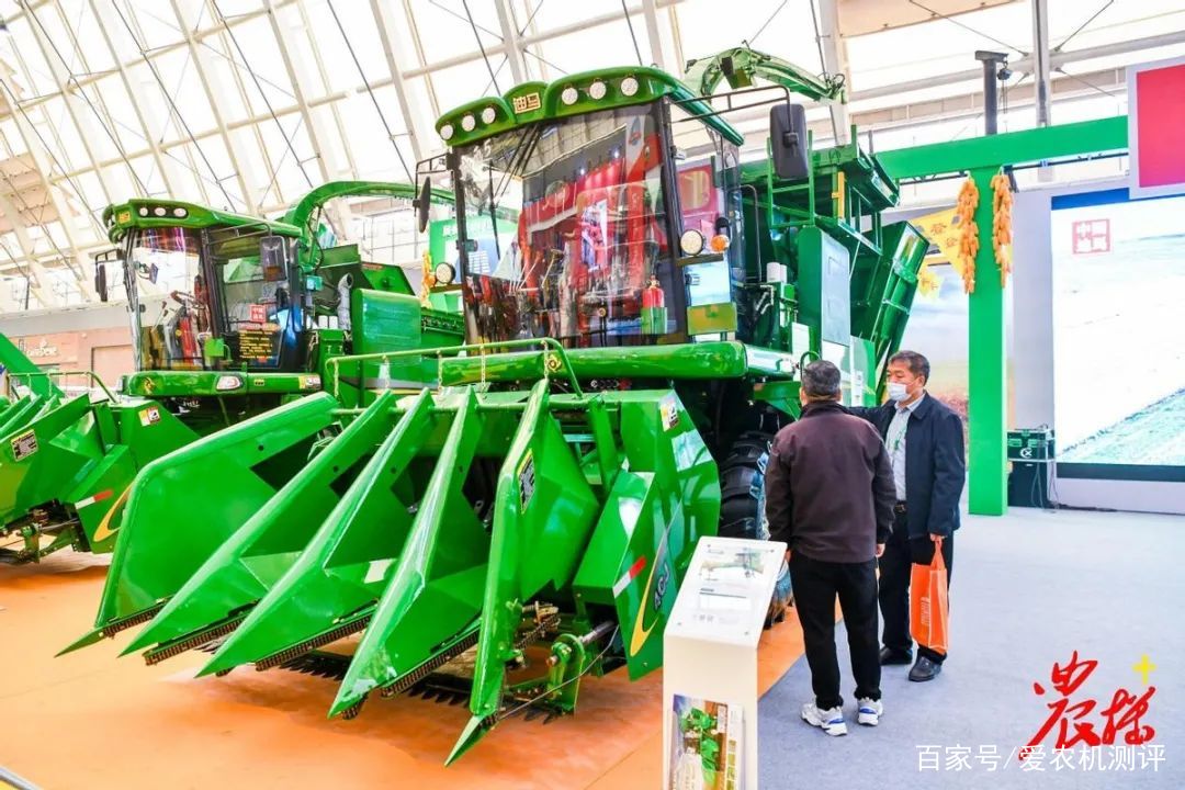 國(guó)際農(nóng)機(jī)展上玉米收獲機(jī)市場(chǎng)趨勢(shì)與銷(xiāo)售價(jià)格分析